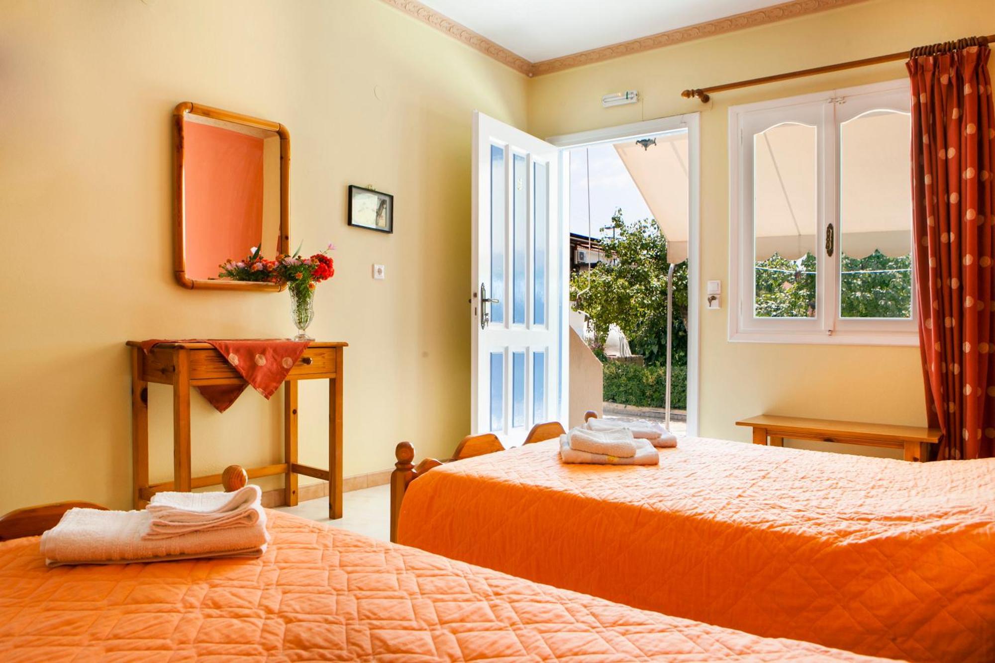 Tzivras Villa & Apartments Lassi  Room photo